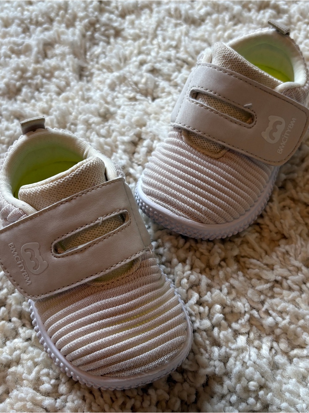 BMCiTYBM Baby Walking Shoes Beige White First Walker Sneakers Size 5